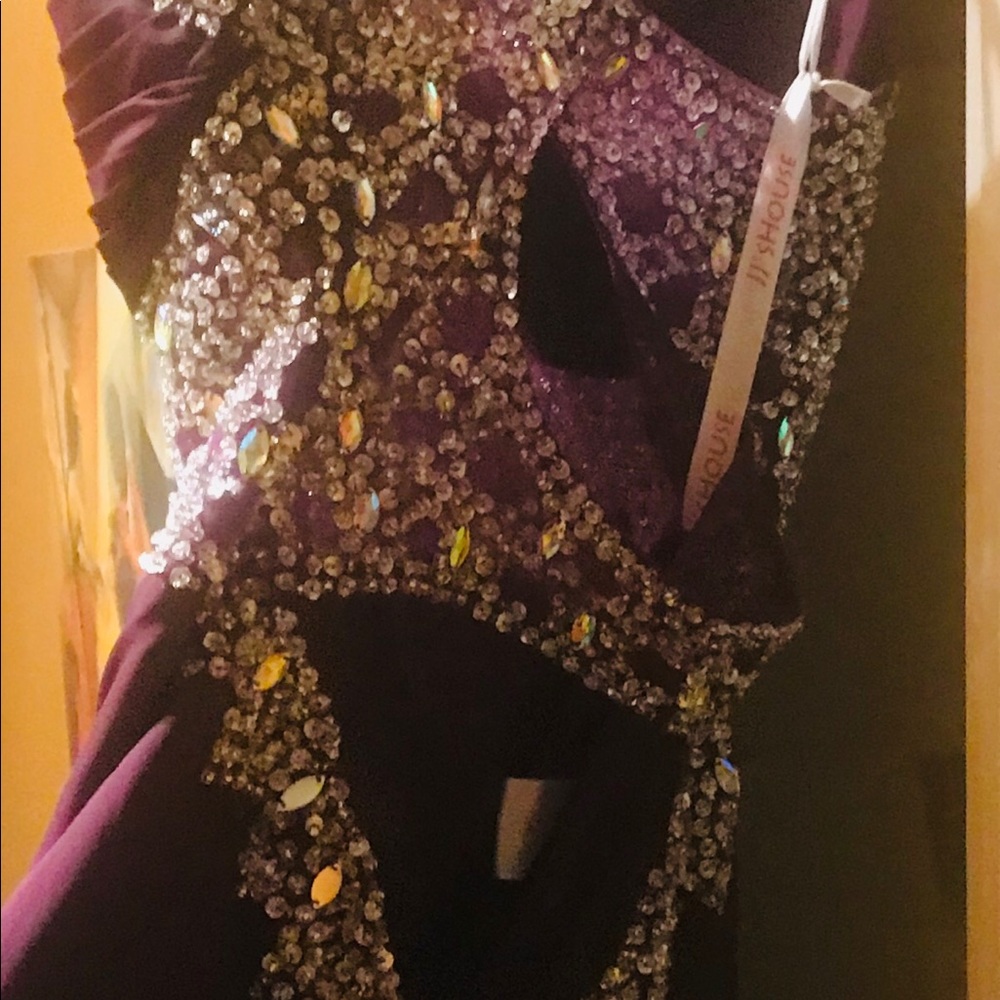 Formal Gown - Picture 2 of 6